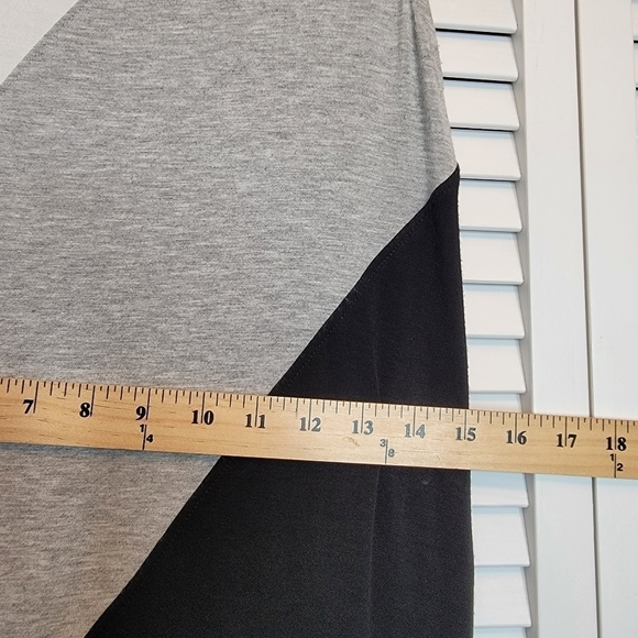 ATHLETA Diagonal Color Block Tank Midi Dress Sleeveless Round Neck Women's XXS - Picture 10 of 11